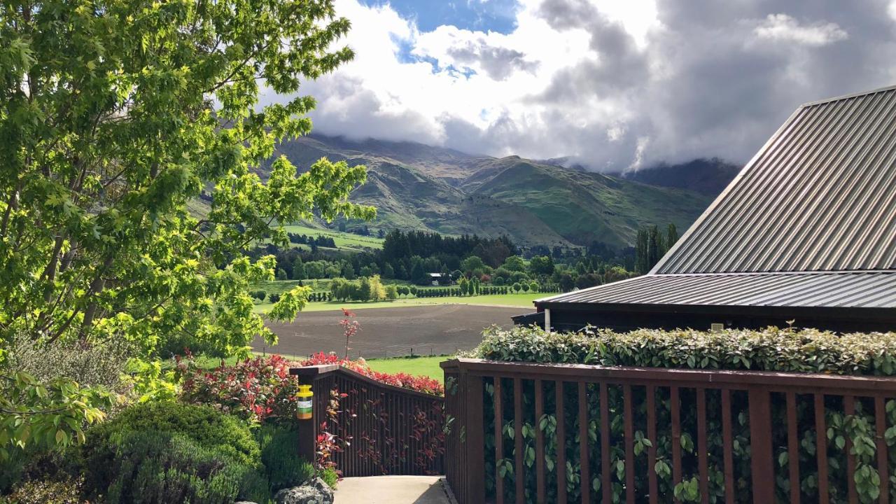 Alpine View Lodge Wanaka Dış mekan fotoğraf